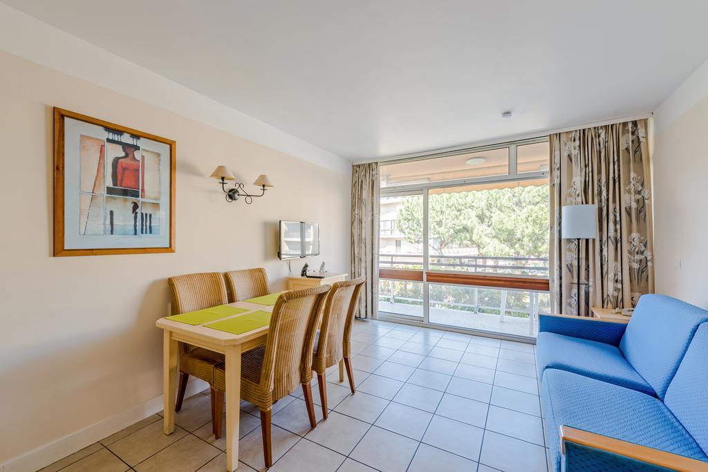 Residence Heliotel Marine - maeva Home Saint-Laurent-du-Var Esterno foto